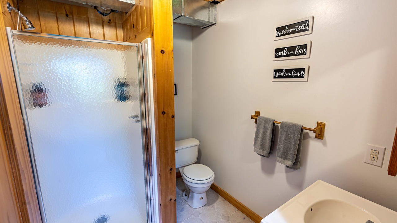 Photo of Bedroom in North Creek