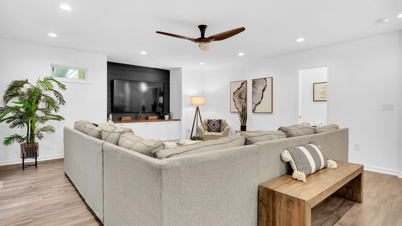 Photo of Livingroom in Dunwoody