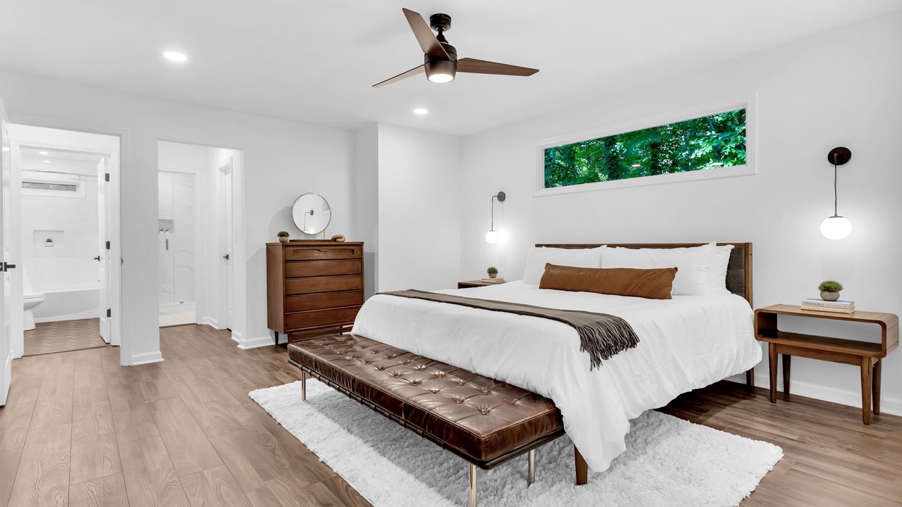 Photo of Bedroom in Dunwoody