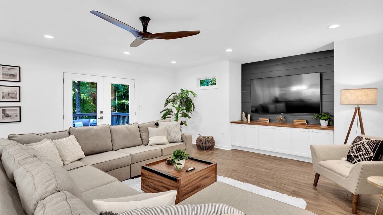 Photo of Livingroom in Dunwoody