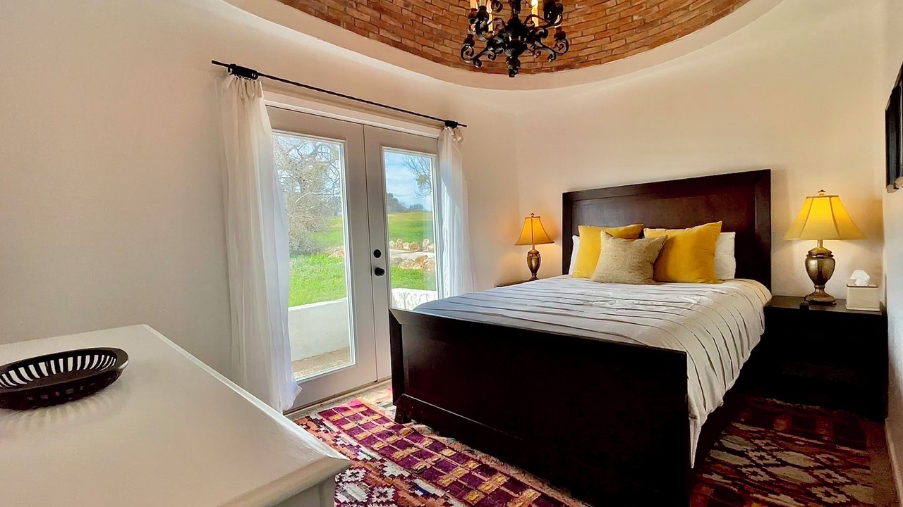 Photo of Bedroom in Horseshoe Bay West