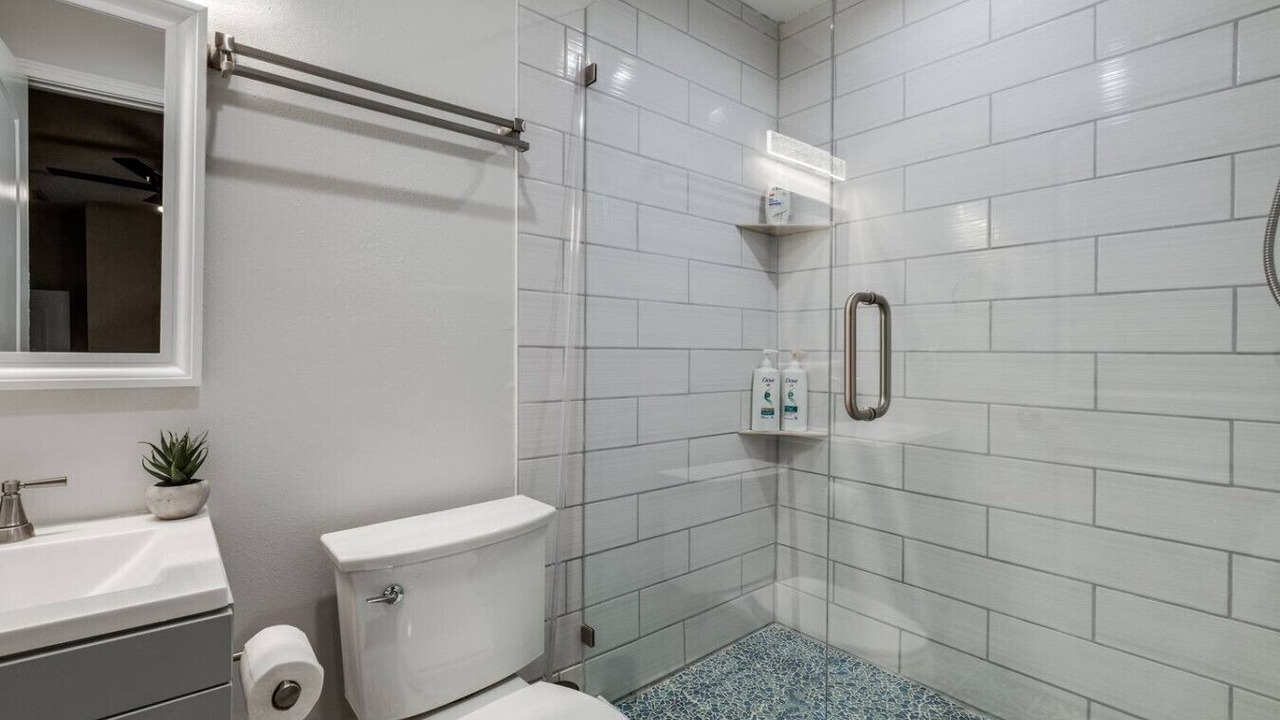 Photo of Bathroom in Lake Highlands