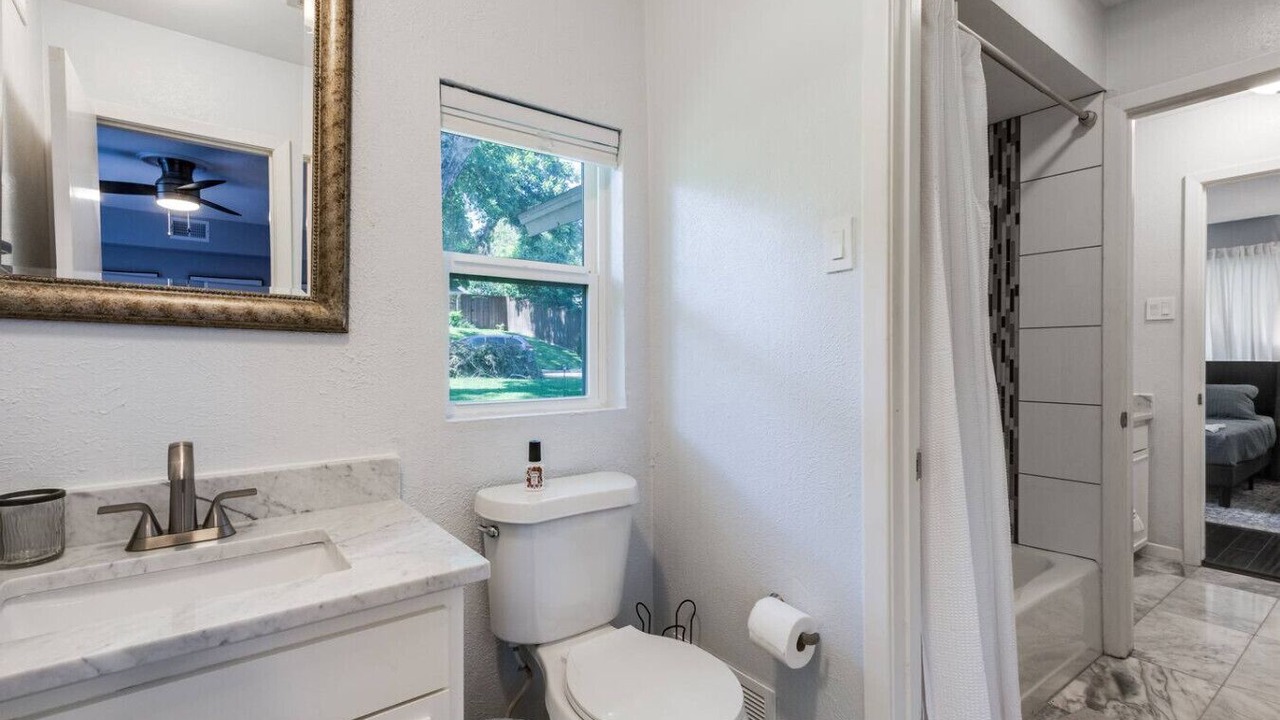 Photo of Bathroom in Lake Highlands