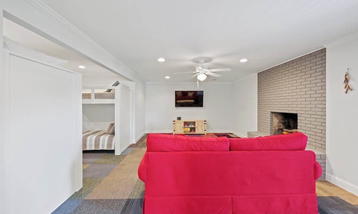 Photo of Livingroom in Eatonton