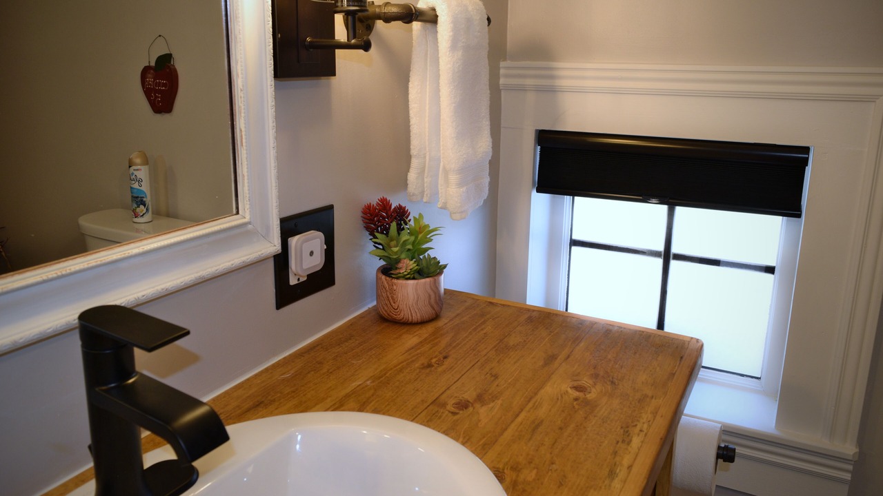 Photo of Bathroom in Snowflake