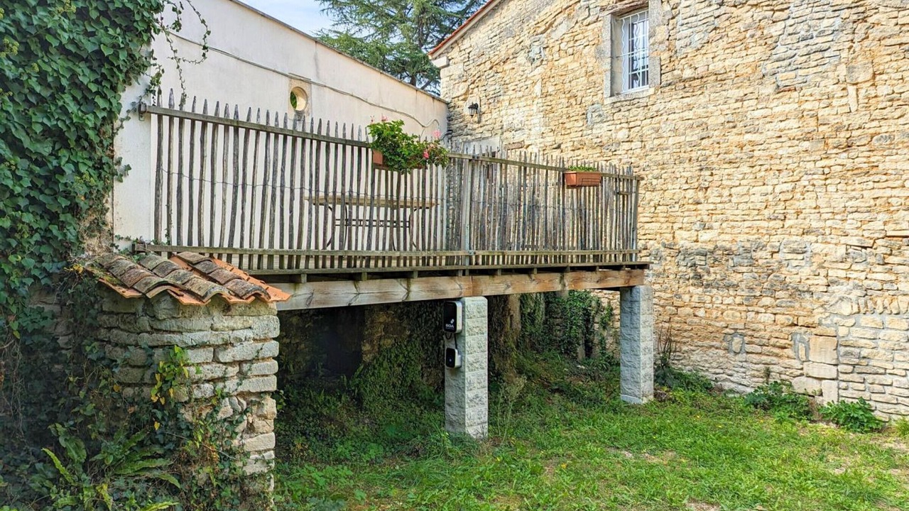 Photo of Outdoor in Asnieres-sur-Nouere