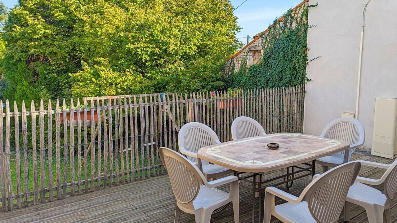 Photo of Outdoor in Asnieres-sur-Nouere