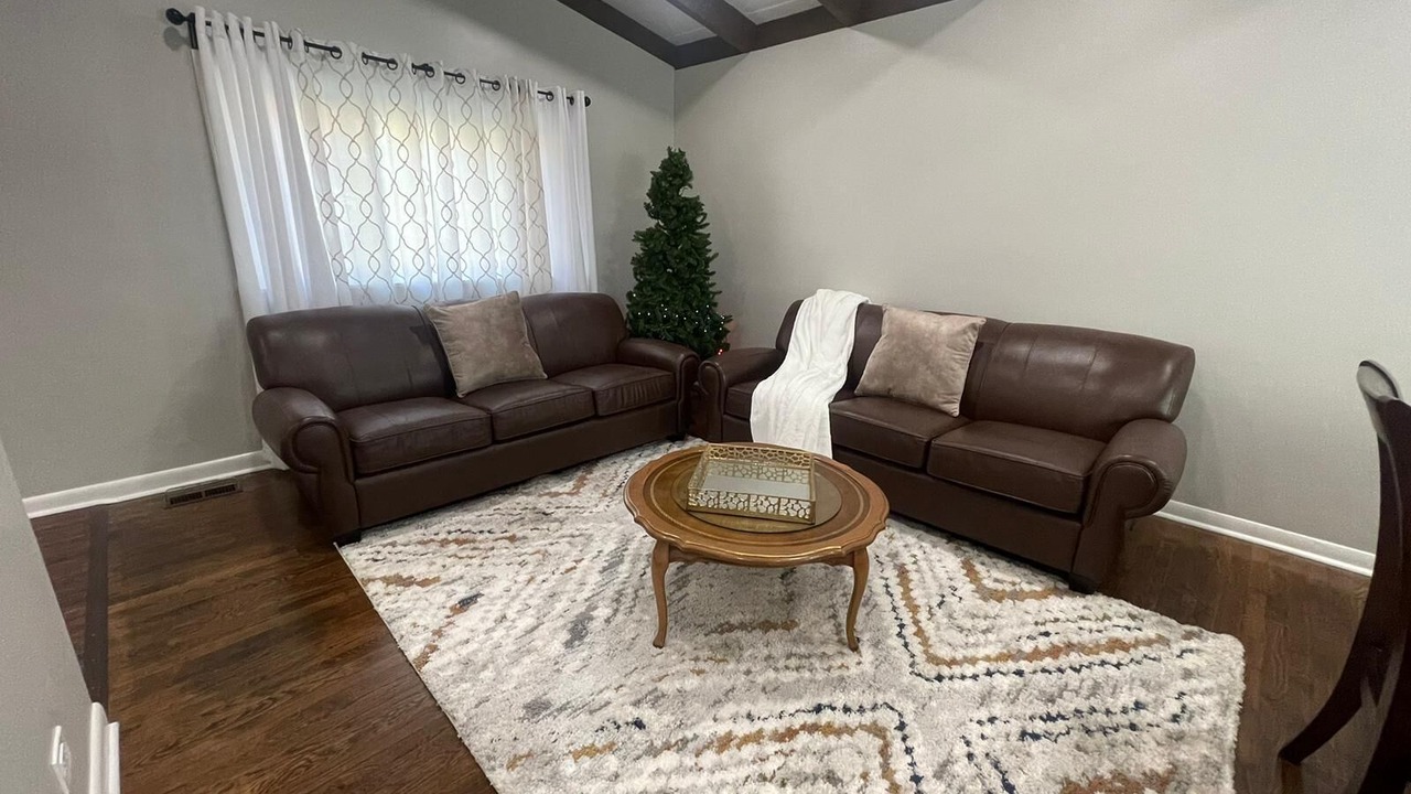 Photo of Livingroom in Villa Park