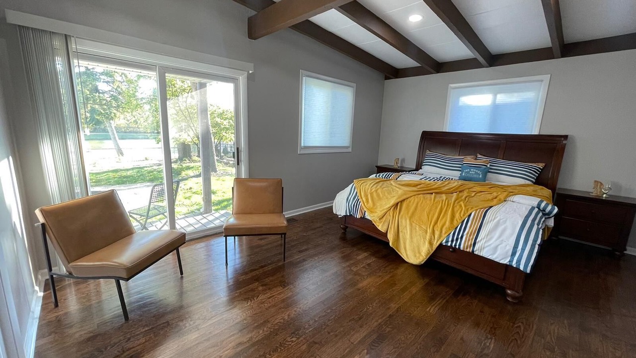 Photo of Bedroom in Villa Park