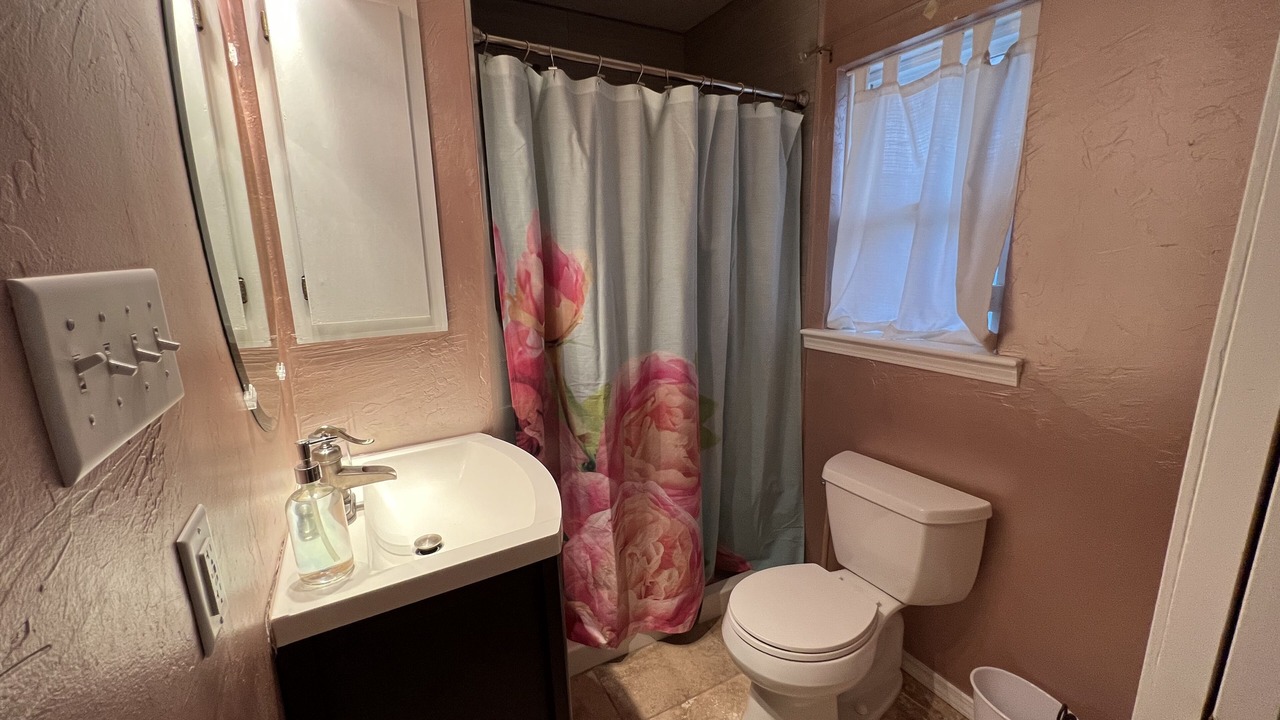 Photo of Bathroom in Roswell