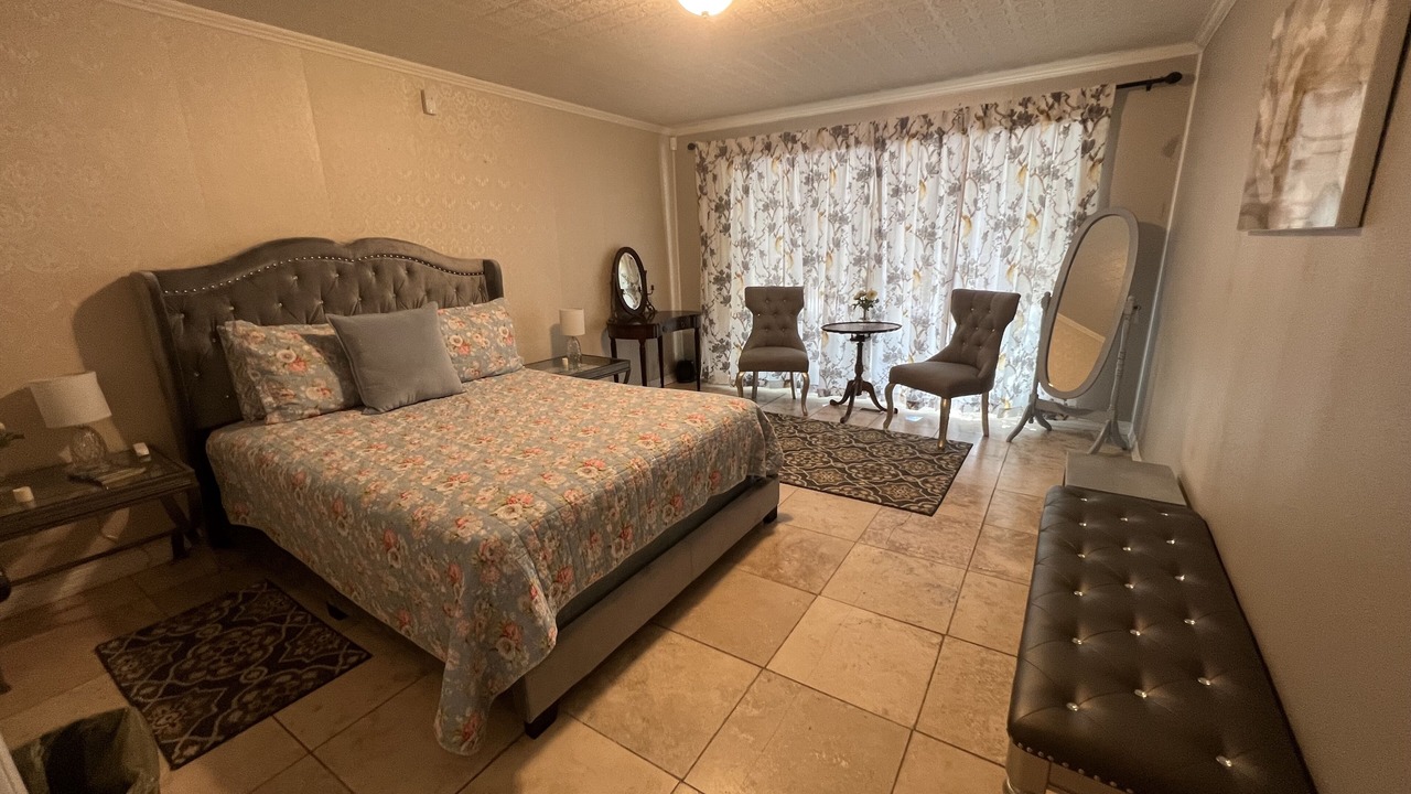 Photo of Bedroom in Roswell