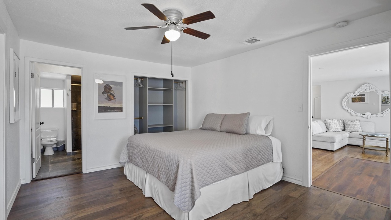 Photo of Bedroom in Lake Worth