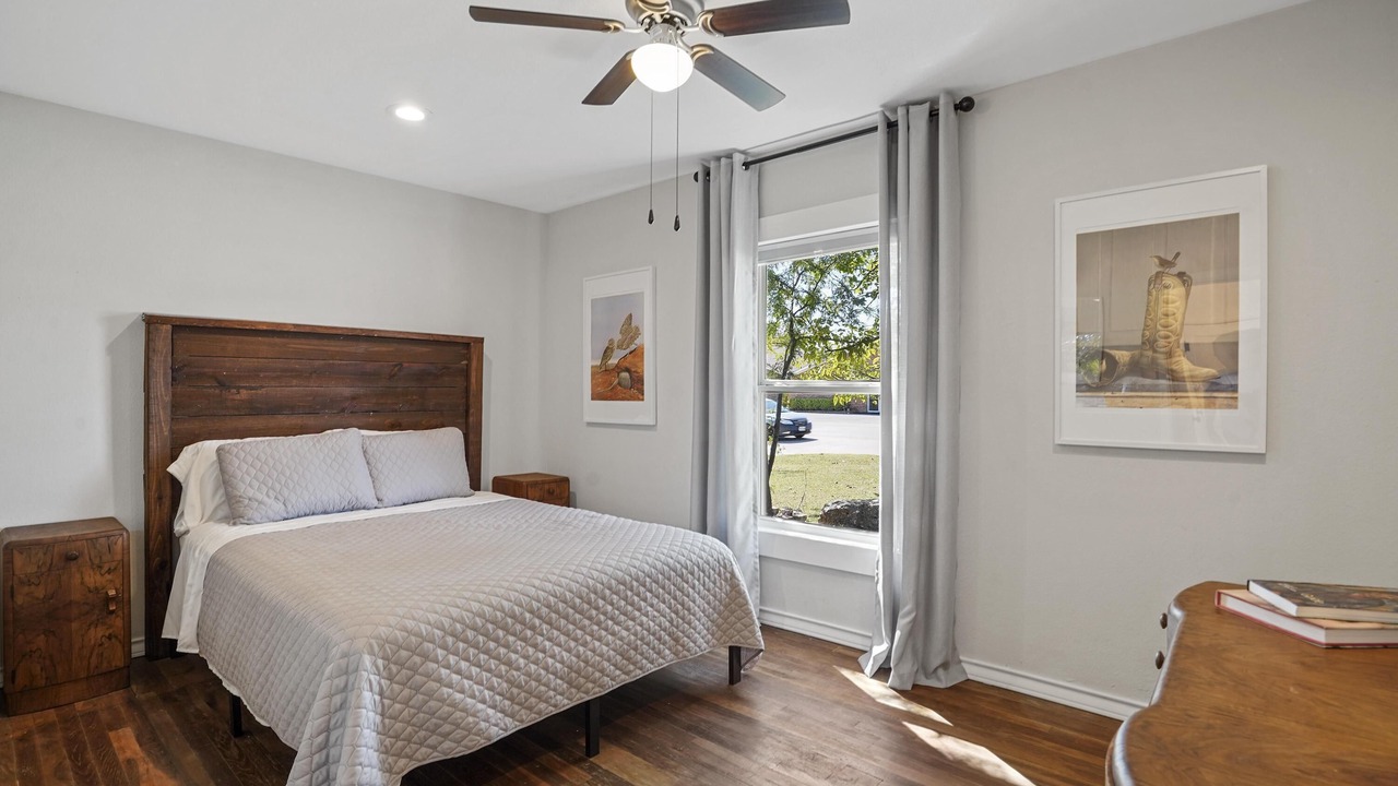 Photo of Bedroom in Lake Worth