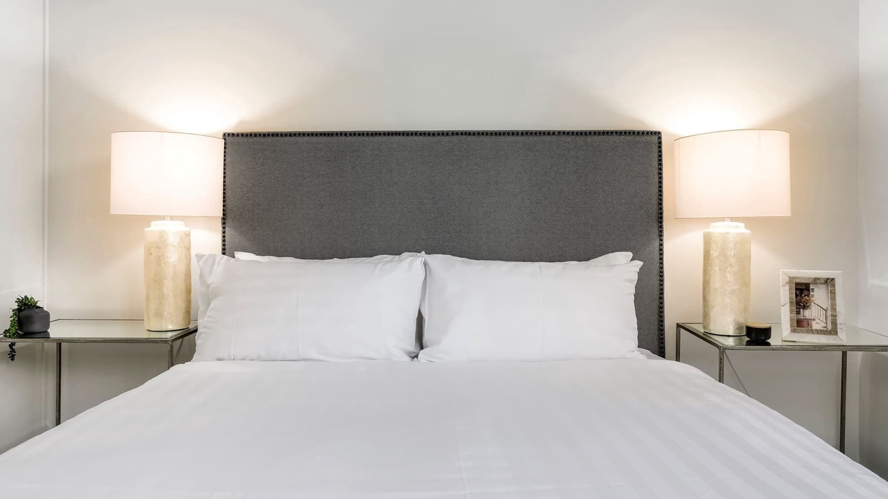 Photo of Others in Ivanhoe