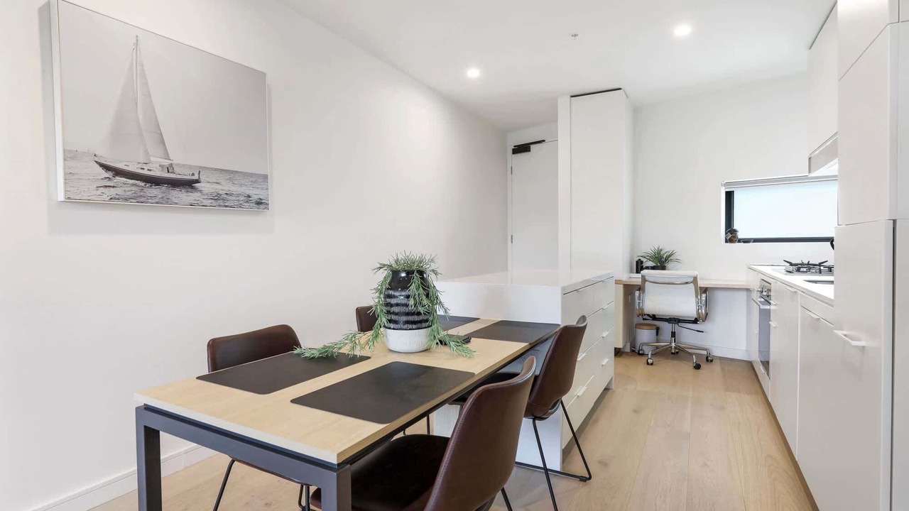 Photo of Others in Ivanhoe