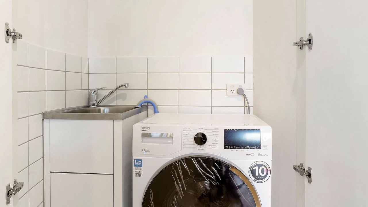 Photo of Others in Ivanhoe