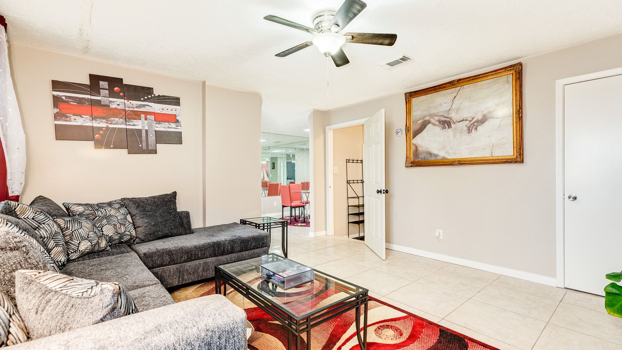 Photo of Livingroom in Robindell