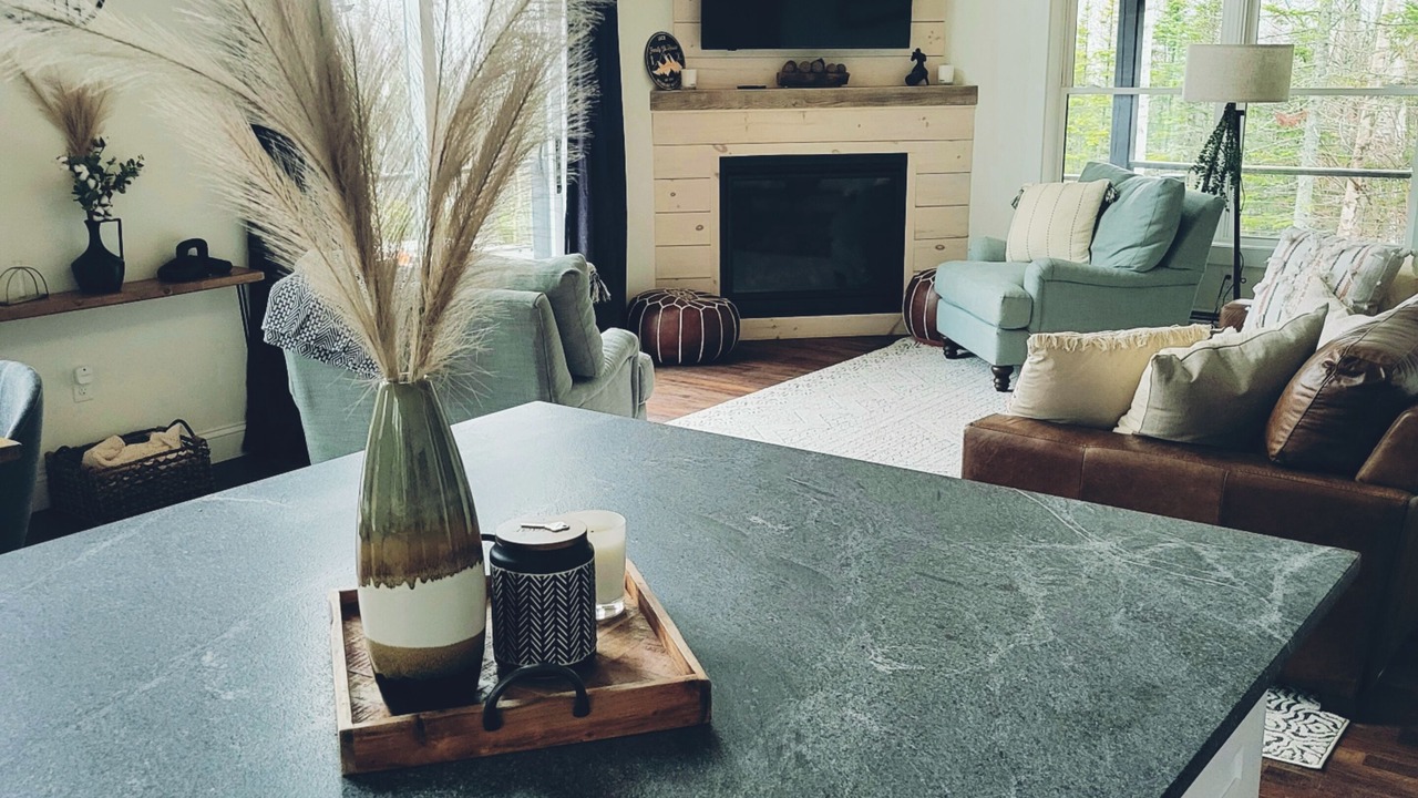 Photo of Livingroom in Carrabassett Valley