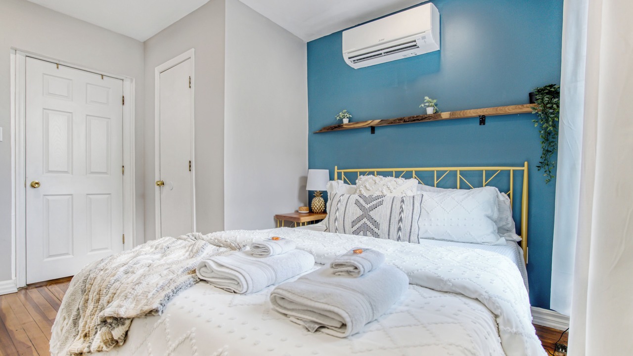 Photo of Bedroom in Downtown