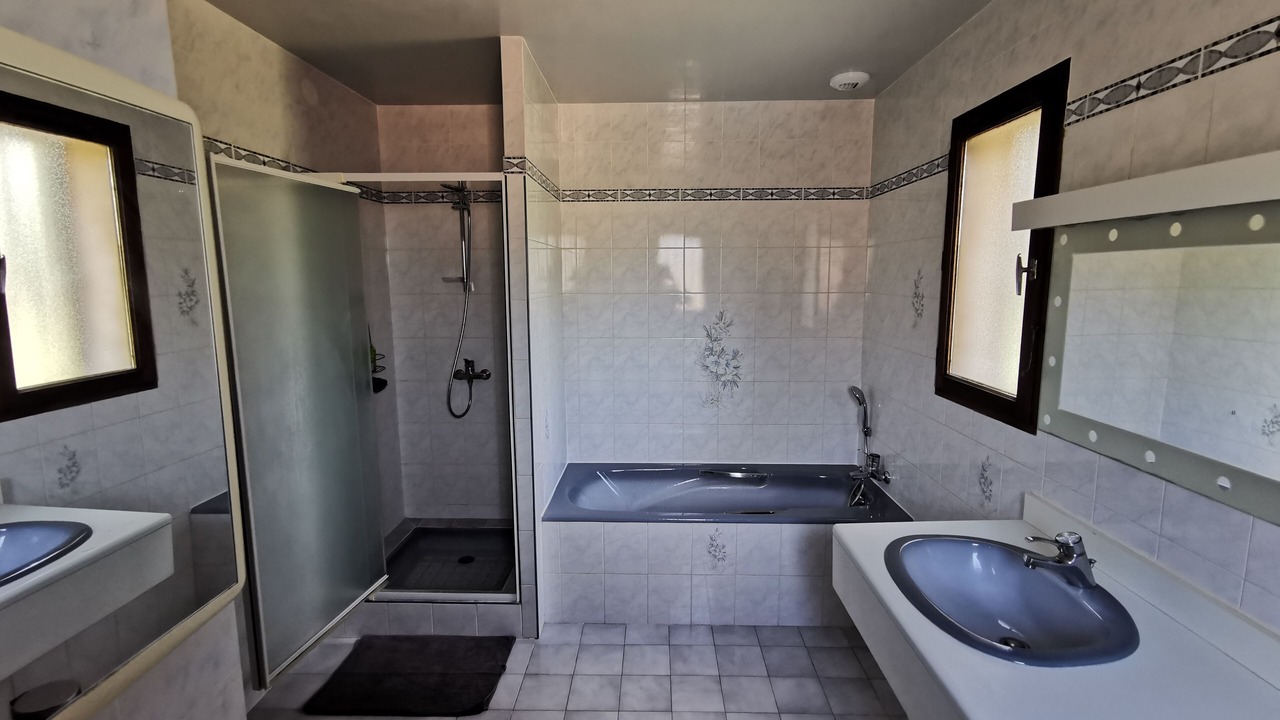 Photo of Bathroom in Le Grau-dʼAgde