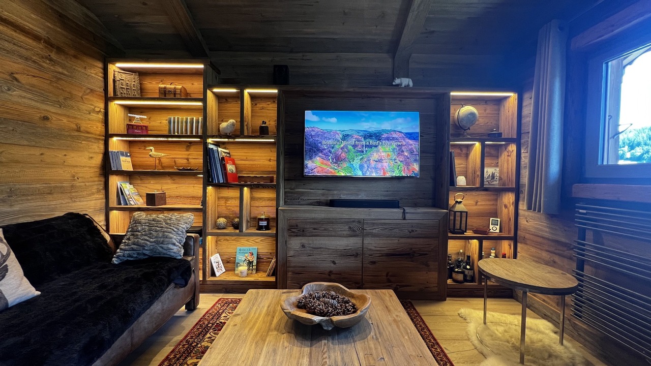 Photo of Livingroom in Demi-Quartier