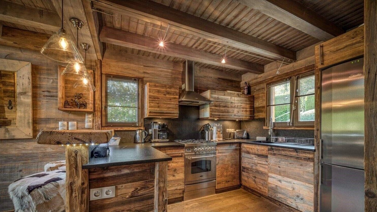 Photo of Kitchen in Demi-Quartier