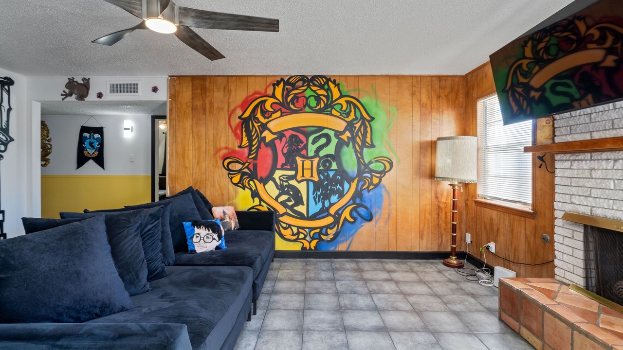 Photo of Livingroom in Biggs Field
