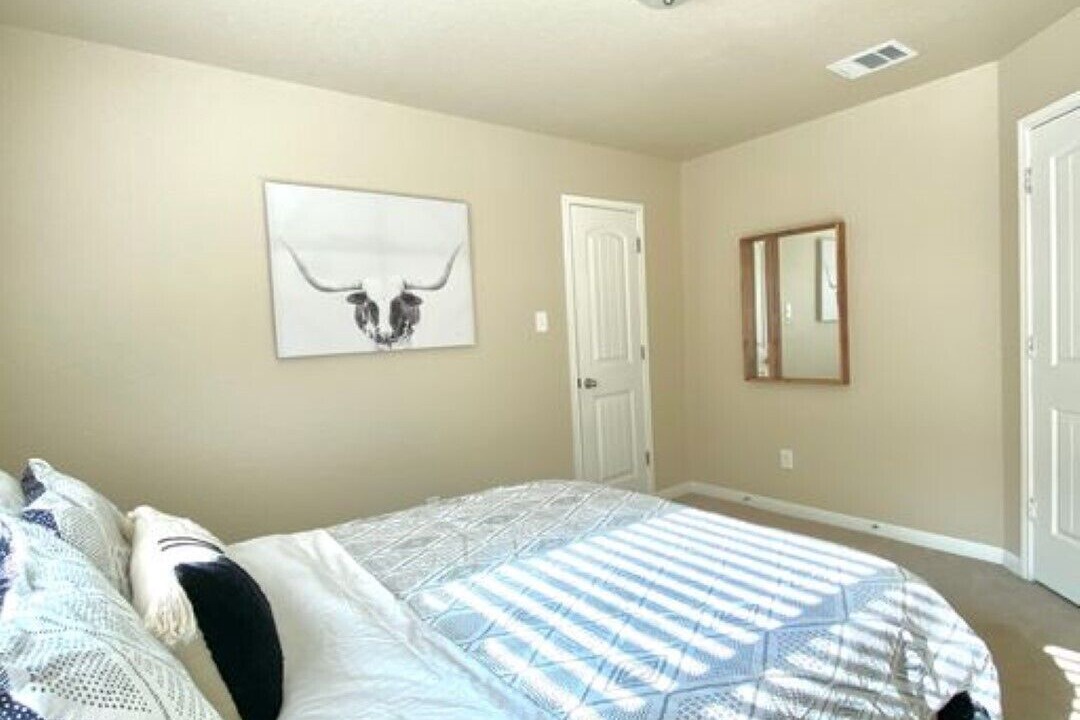 Photo of Bedroom in Medina Valley
