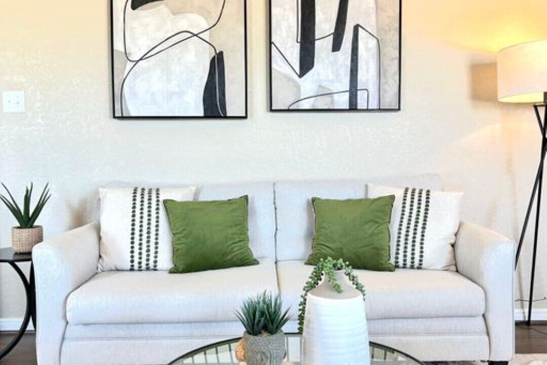Photo of Livingroom in Medina Valley