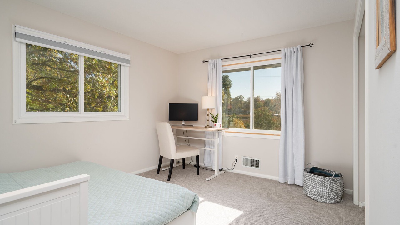 Photo of Bedroom in Mound
