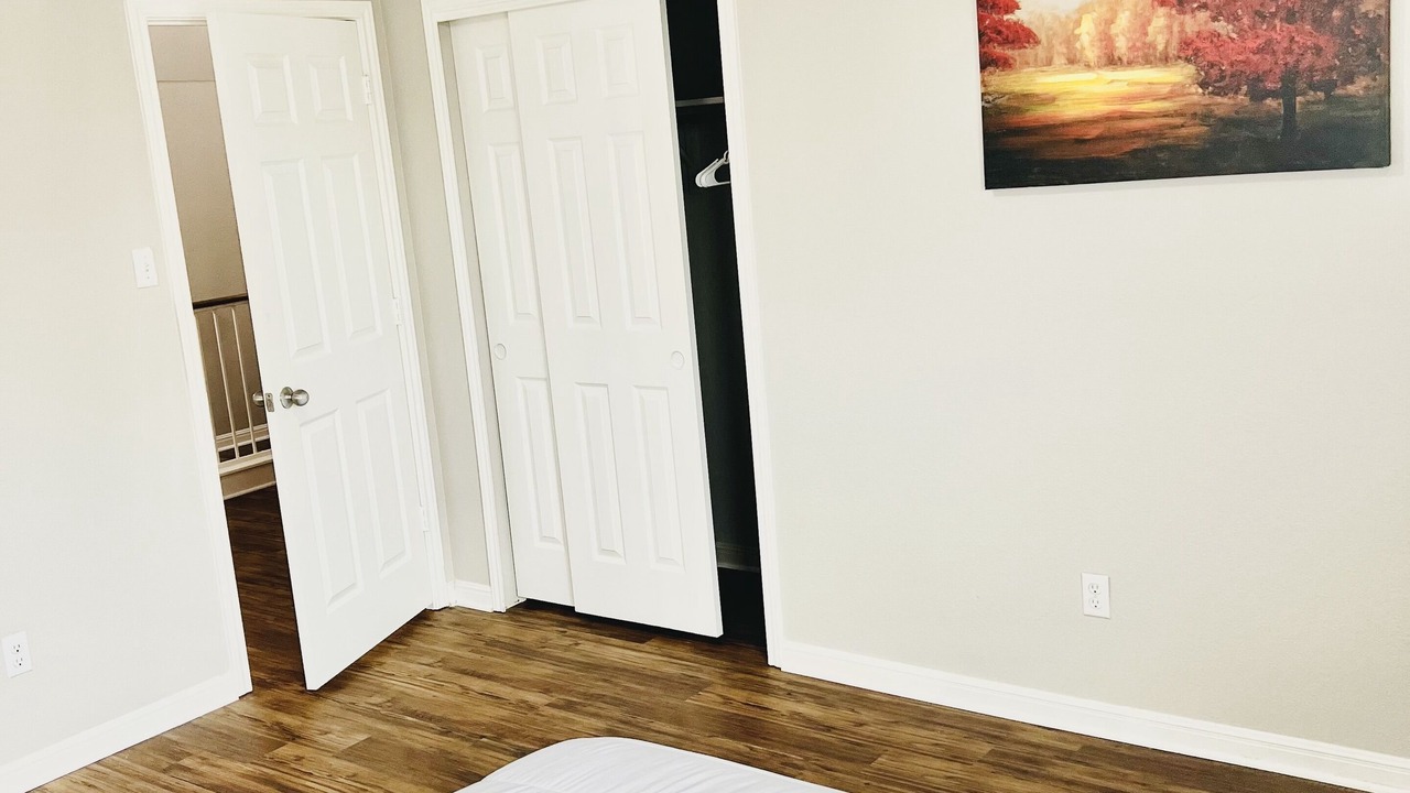 Photo of Bedroom in Manor