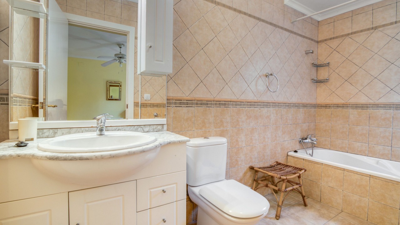 Photo of Bathroom in Benimeit