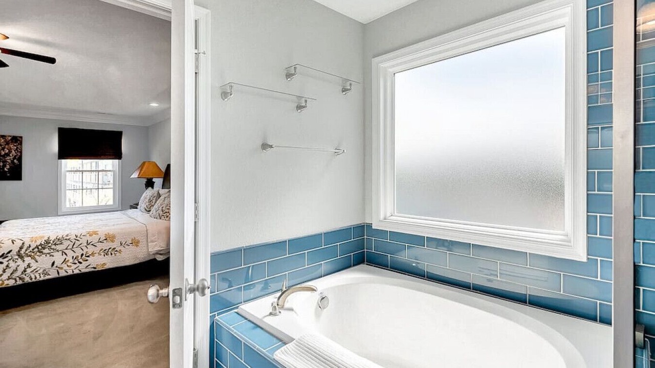 Photo of Bathroom in East Ocean View