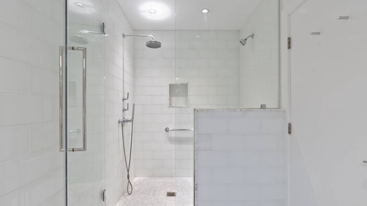 Photo of Bathroom in Beverly Grove