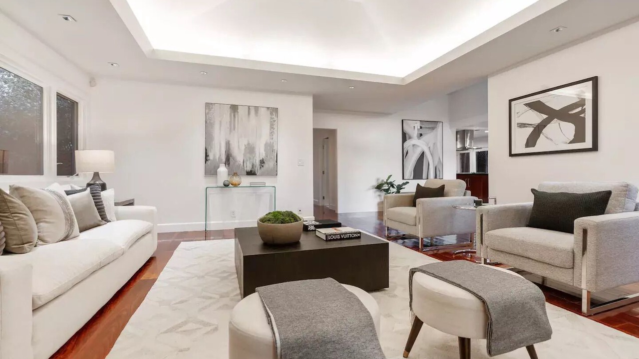 Photo of Livingroom in Beverly Grove