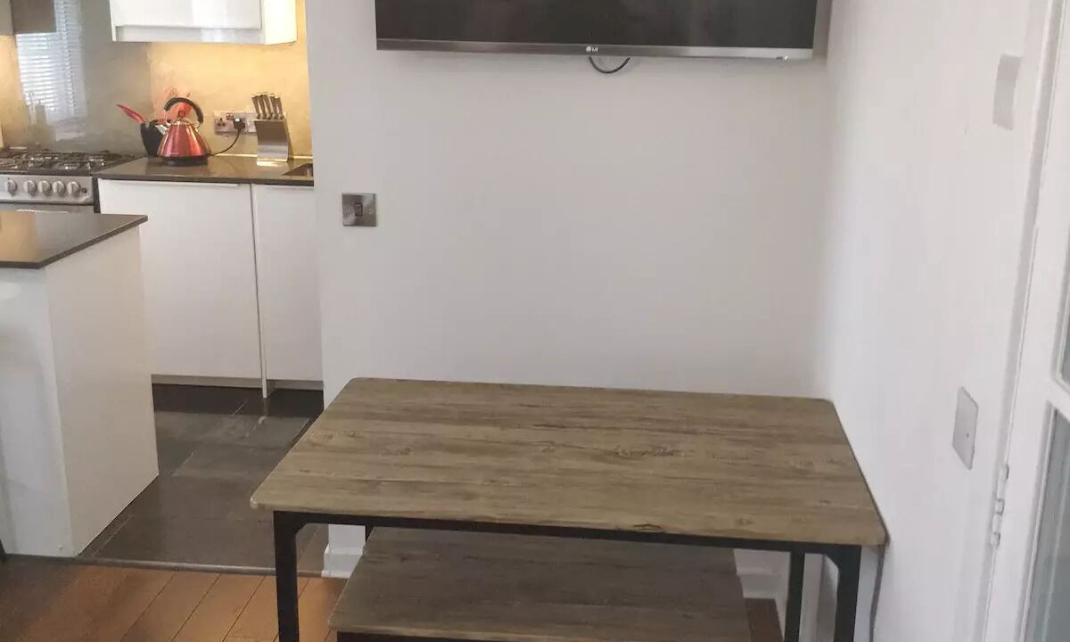 Photo of Others in Newington