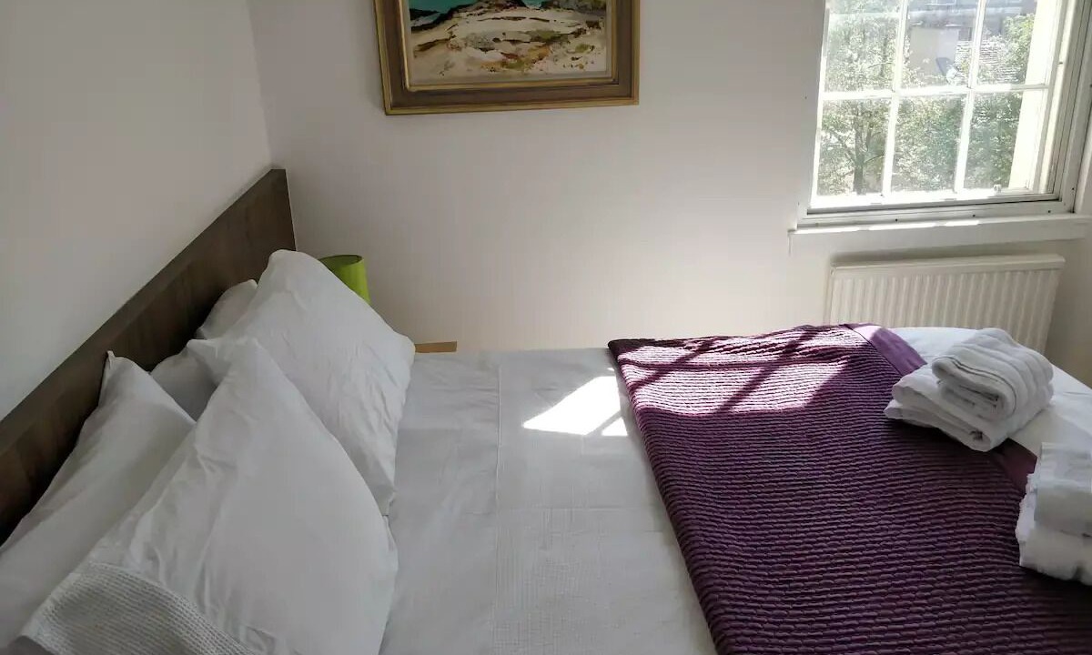 Photo of Bedroom in Newington