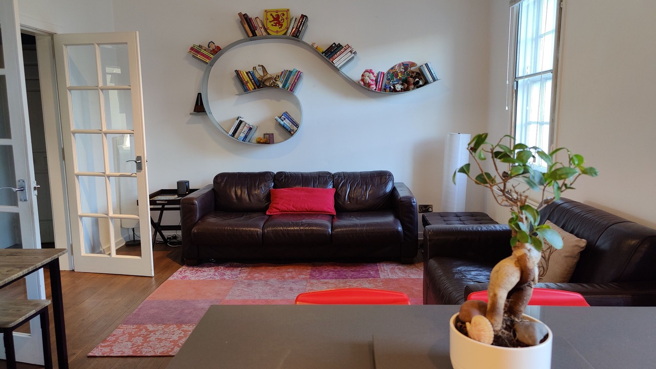 Photo of Livingroom in Newington