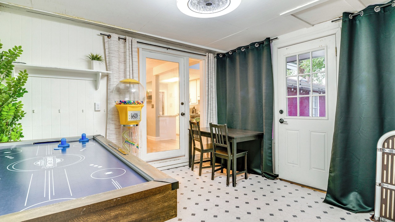 Photo of Bedroom in North Garden Acres