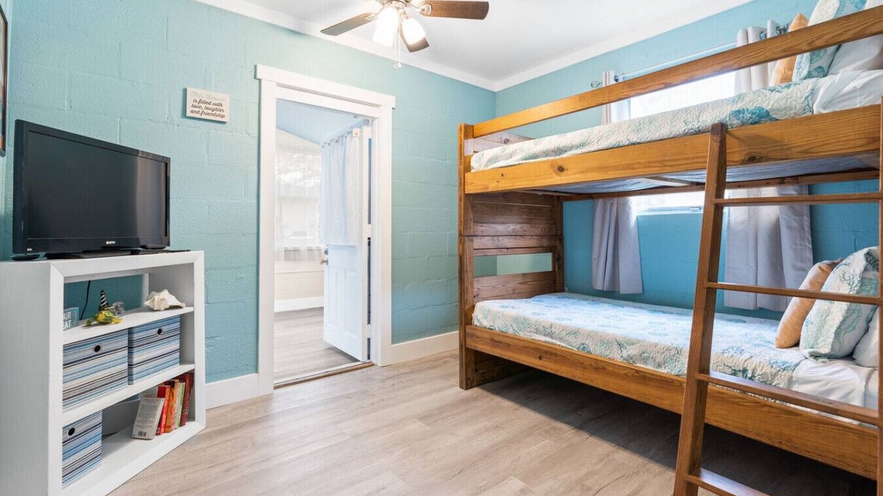 Photo of Bedroom in Tranquil Harbour