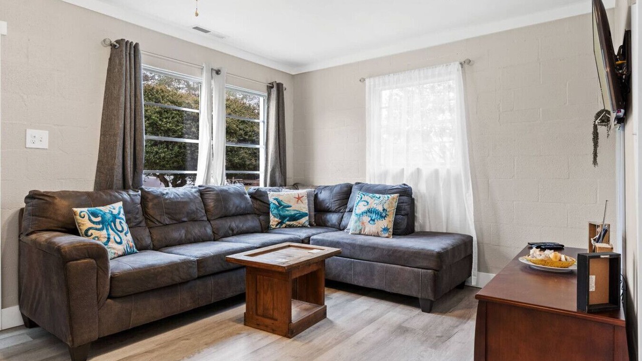 Photo of Livingroom in Tranquil Harbour