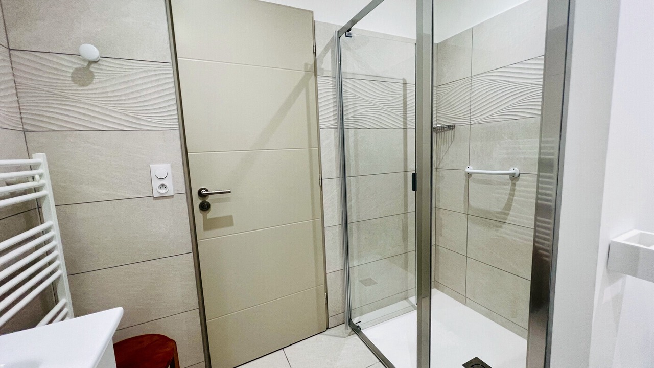 Photo of Bathroom in Le Grau-Du-Roi