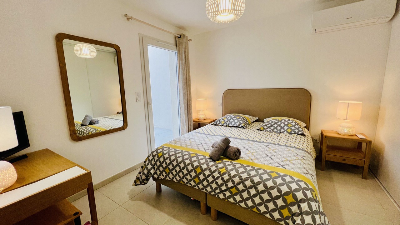 Photo of Bedroom in Le Grau-Du-Roi