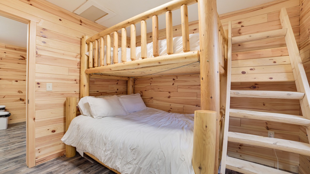 Photo of Bedroom in Oscoda