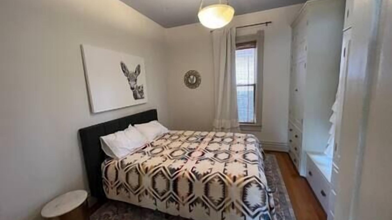 Photo of Bedroom in Hamilton