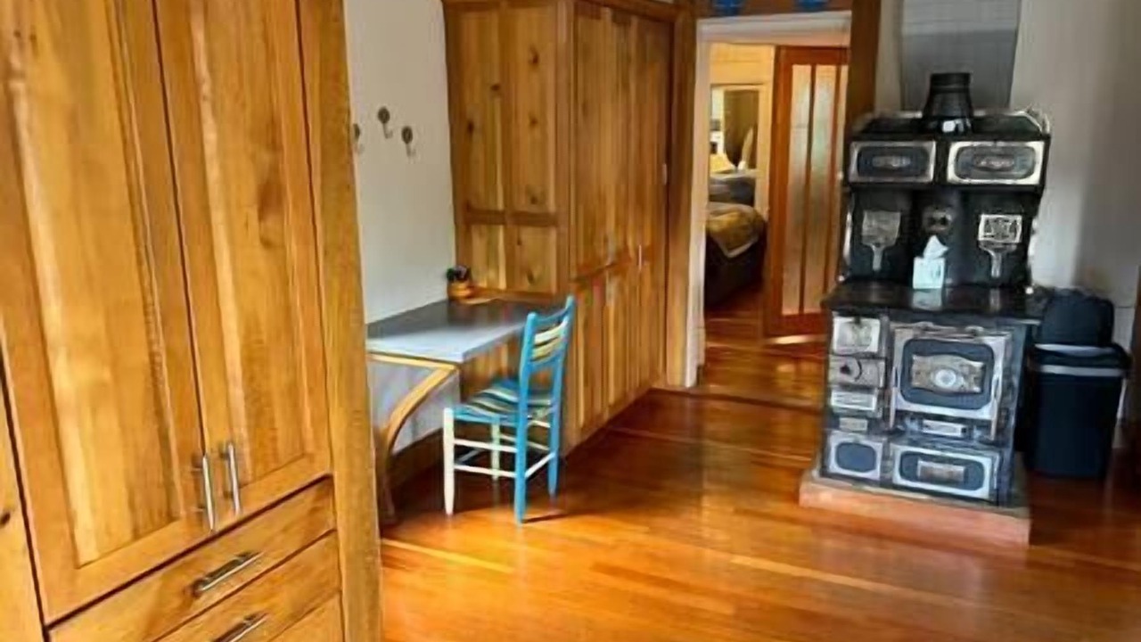 Photo of Others in Hamilton