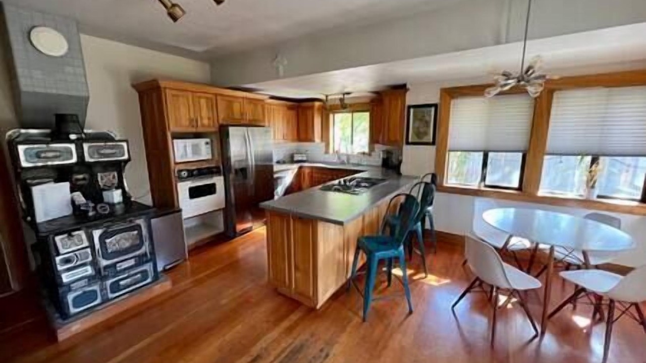 Photo of Others in Hamilton