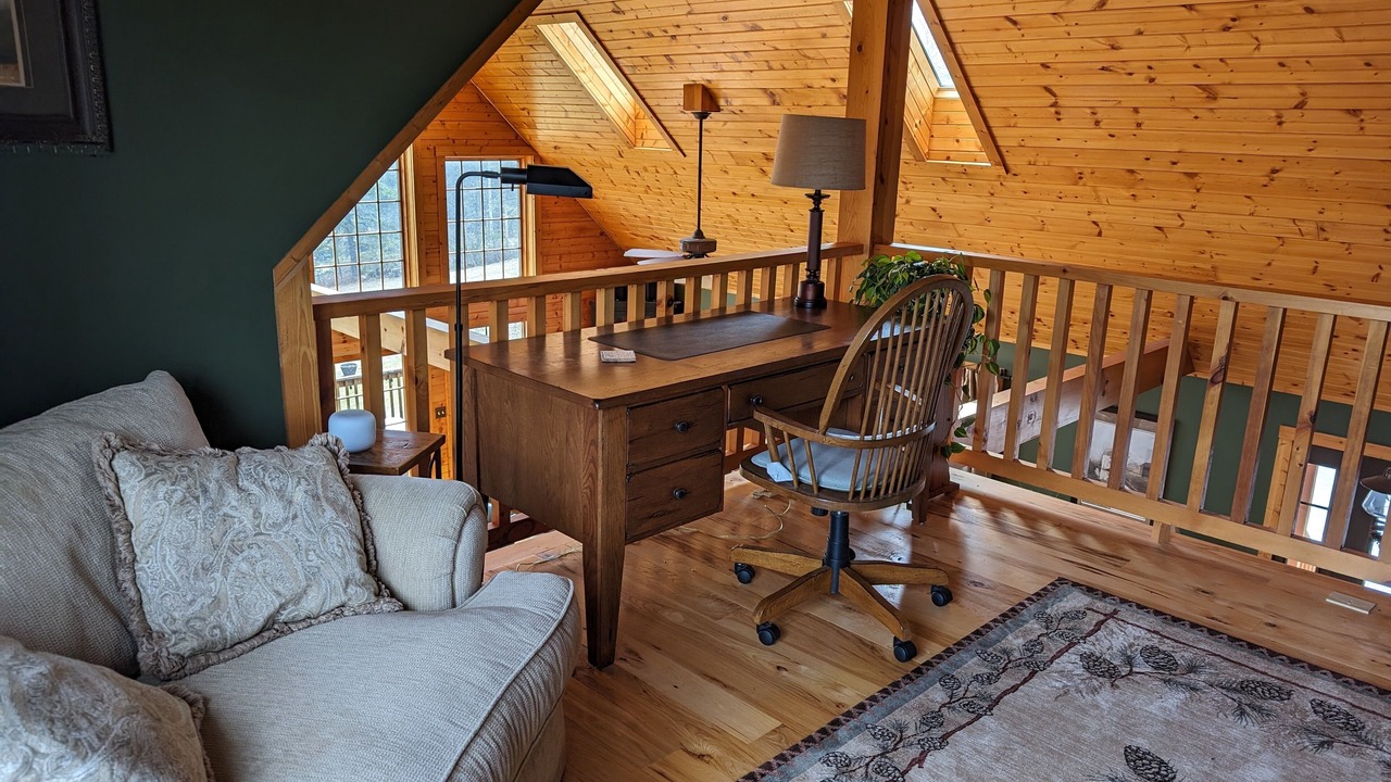 Photo of Livingroom in Peach Glen