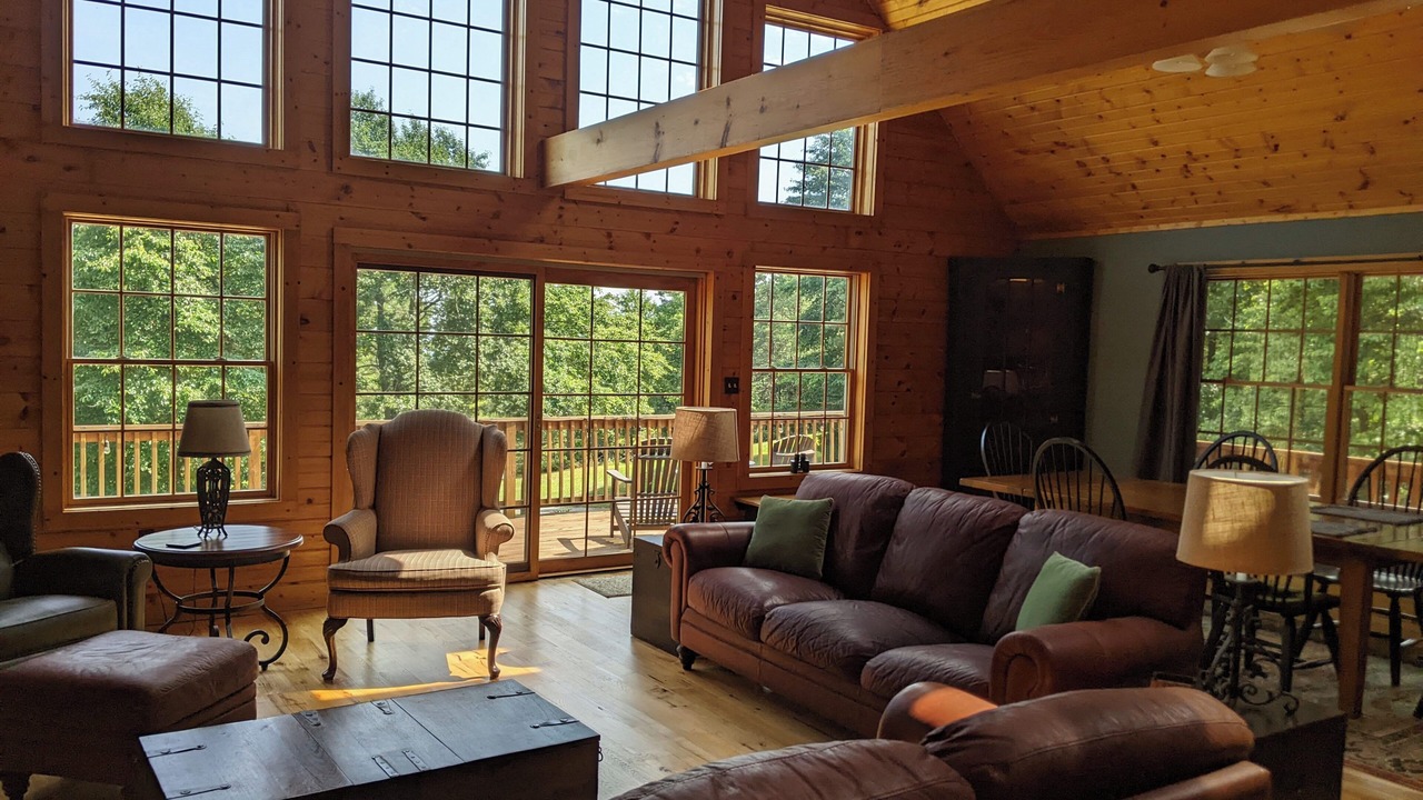 Photo of Livingroom in Peach Glen