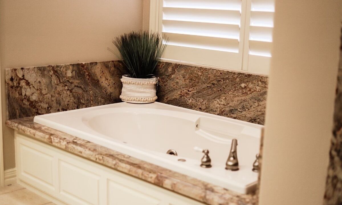 Photo of Bathroom in Brookeland